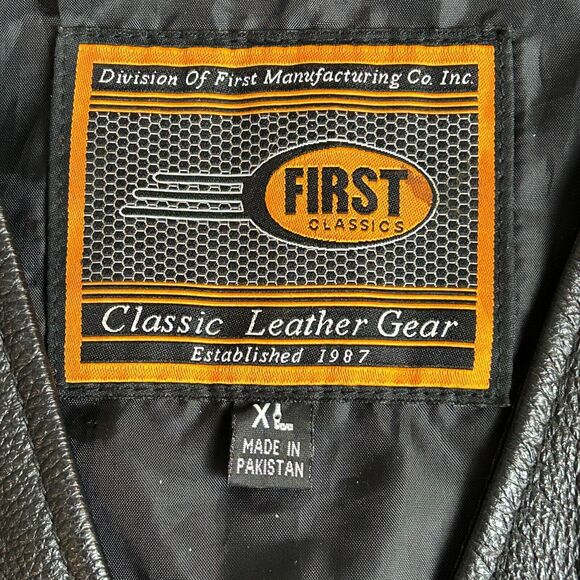 Mens First Classics Black Leather Snap Front Side Lace Motorcycle Vest Size XL - Picture 13 of 14